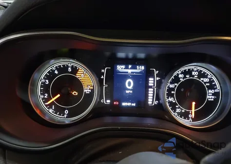 2020 Jeep Cherokee Altitude 4X4 z USA, uszkodzony, nr VIN 1C4PJMLN4LD554181